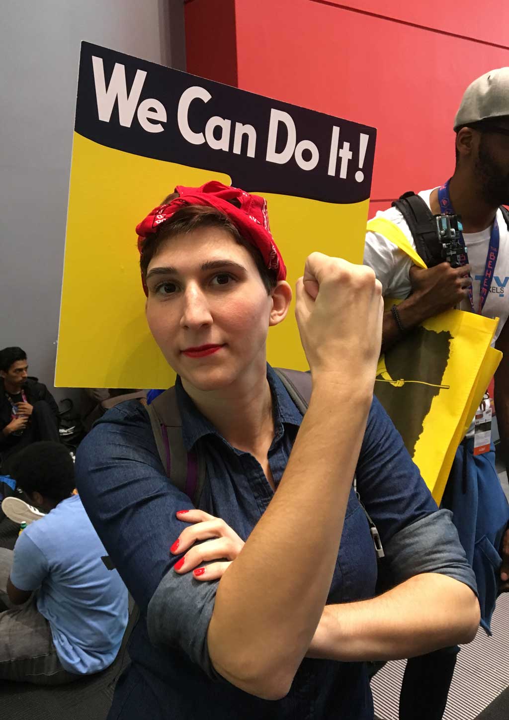 rosie the riveter cosplay at New York Comic Con 2016